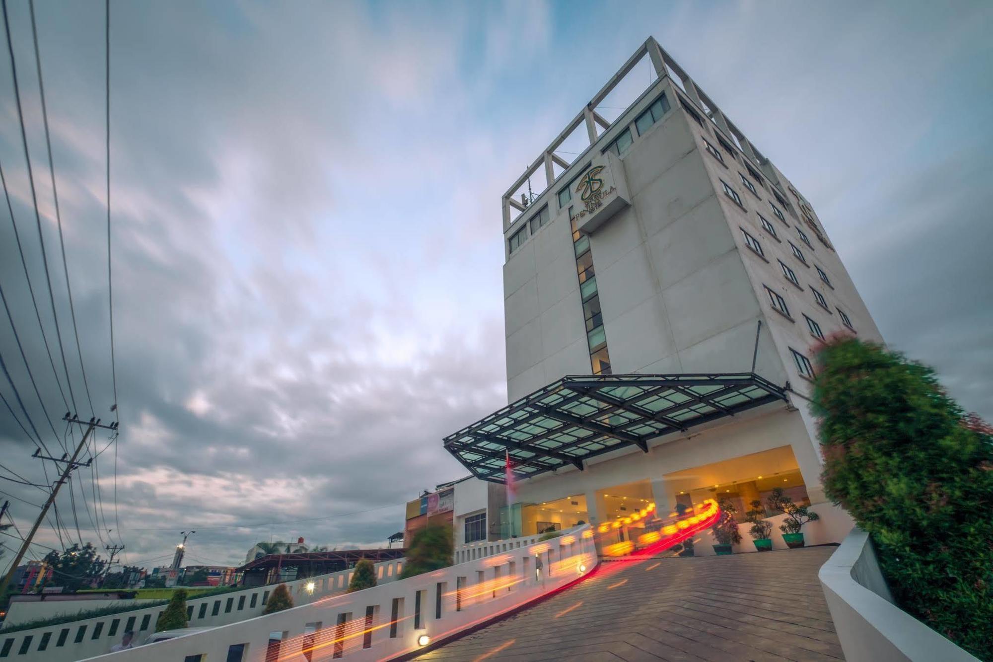 Sintesa Peninsula Hotel Παλεμπάνγκ Εξωτερικό φωτογραφία